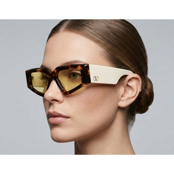 Valentino VG0006S Sunglasses 2 Havana Ivory